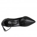 Décolleté a punta da donna con cinturino alla caviglia in pelle nera e inserti di vernice nera tacco 9 - Misure disponibili: 32, 33, 34, 35, 42, 43, 44, 45