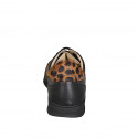 Sneakers basses à lacets pour femmes en cuir avec fourrure tacheté et cuir noir, semelle amovible et talon compensé 3 - Pointures disponibles:  42, 43, 44, 45, 46