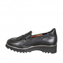 Mocasines para mujer con borlas en piel negra con cuña 3 - Tallas disponibles:  32, 33, 34