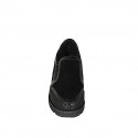 Chaussure pour femmes en daim, daim imprimé, verni noir, zips latéraux, semelle amovible, talon compensée 4 - Pointures disponibles:  32, 34, 42, 43, 44, 45