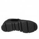 Chaussure pour femmes en daim, daim imprimé, verni noir, zips latéraux, semelle amovible, talon compensée 4 - Pointures disponibles:  32, 34, 42, 43, 44, 45
