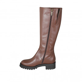 Woman's boots in brown... 2