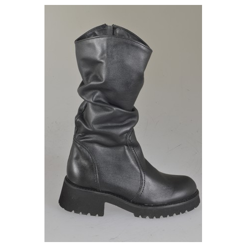 Woman's boot with inner zipper in...