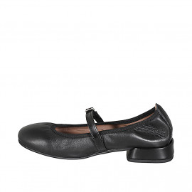 Woman's Mary Jane ballet... 2