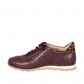 Sneaker stringata da donna... 2