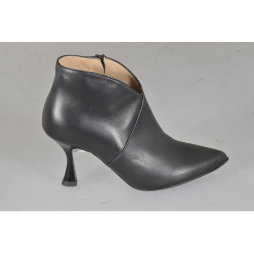 Botines con punta para mujer en piel negra con cremallera y tacón 7 - Tallas disponibles:  32, 33, 34, 35, 42, 43, 44, 45, 46, 47