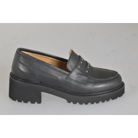 Mocasines para mujer en piel negra con tachuelas, tacón 5 - Tallas disponibles:  32, 33, 34, 42, 43, 44, 45, 46