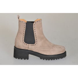 Bottines Chelsea pour femmes en daim beige avec détail façon bout fleuri, talon 5 - Pointures disponibles:  33, 34, 42, 43, 44, 45, 46