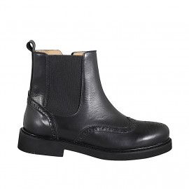 Woman’s black leather ankle boots with zip, elastic insert, wingtip detailing heel 3 - Available sizes:  32, 33, 34, 35, 42, 43, 44, 45, 46