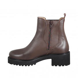 Stivaletto da donna in pelle marrone con cerniera ed elastico tacco 5 - Misure disponibili: 33, 34, 42, 43, 44, 45, 46 2