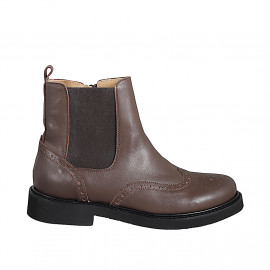 Woman’s brown leather ankle boots with zip, elastic insert, wingtip detailing heel 3 - Available sizes:  32, 33, 34, 42, 43, 44, 45, 46