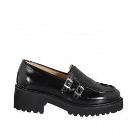 Mocasines para mujer en charol negro con flecos, tachuelas y hebillas, tacón 5 - Tallas disponibles:  32, 33, 34, 42, 43, 44, 45, 46