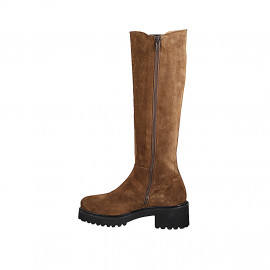 Woman’s brown suede boots with elastic insert, zip and heel 5 - Available sizes:  32, 33, 34, 42, 43, 44, 45 2