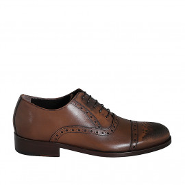 Scarpa stringata Oxford da uomo con puntale brogue in pelle color cuoio - Misure disponibili: 36, 37, 38, 46, 47, 48, 49, 50, 51, 52