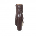 Stivaletto da donna in pelle marrone con cerniera e plateau tacco 11 - Misure disponibili: 32, 33, 34, 35, 42, 43, 44, 45, 46, 47