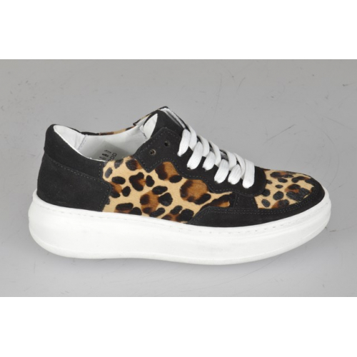 Sneaker stringata da donna in camoscio nero e pelo di vitello stampa maculato con plantare estraibile e zeppa 4 - Misure disponibili: 33, 34, 35, 42, 43, 44, 45, 46