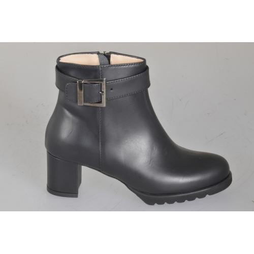 Pelle|NERA|Cint.Fibbia|T. 5 - Available sizes:  32, 33, 34, 42, 43, 44, 45, 46