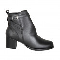 Botines para mujer en piel negra con cremallera y correa con hebilla, tacón 6 - Tallas disponibles:  33, 34, 42, 43, 44, 45, 46