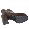 Botines para mujer con plataforma en piel marron oscura, cremallera y tachuela, tacón 10 - Tallas disponibles:  32, 33, 35, 42, 43, 44, 45