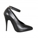 Woman's pointy pumps in black leather with V-cut vamp, ankle strap and heel 11 - Available sizes:  31, 32, 34, 35, 42, 43, 44, 45, 46, 47