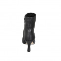 Woman’s pointed-toe ankle boots in black leather with side zip and heel 7 - Available sizes:  33, 34, 35, 46