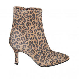 Woman’s pointed-toe suede ankle boots with spotted print, zip fastening and heel 7 - Available sizes:  32, 33, 34, 42, 43, 44, 45