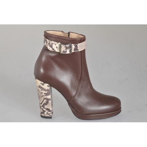Stivaletto da donna con plateau in pelle marrone con cinturino in pelle stampata animalier e cerniera tacco 10 - Misure disponibili: 32, 33, 34, 42, 43, 44, 45, 46, 47