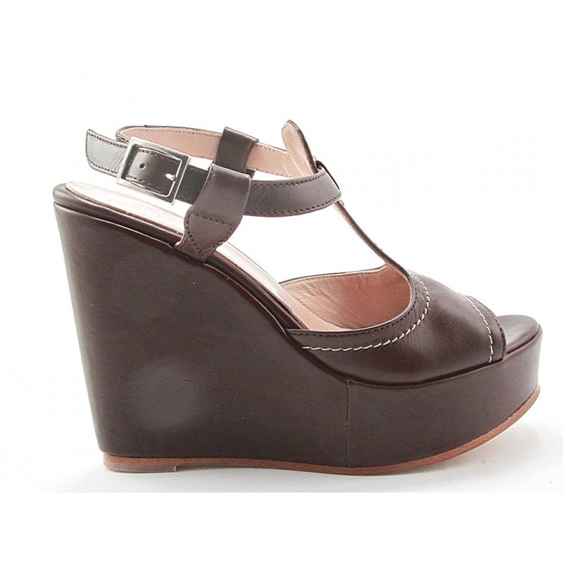 dark brown wedges