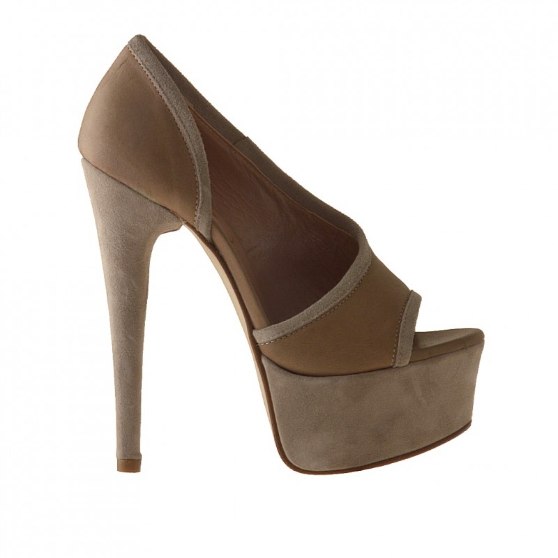 Woman's open shoe with platform in beige leather and suede heel 15 - Available sizes:  42