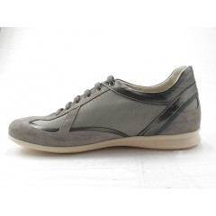 Scarpa sportiva stringata da uomo in camoscio beige sabbia, pelle grigia e tessuto - Misure disponibili: 36 2