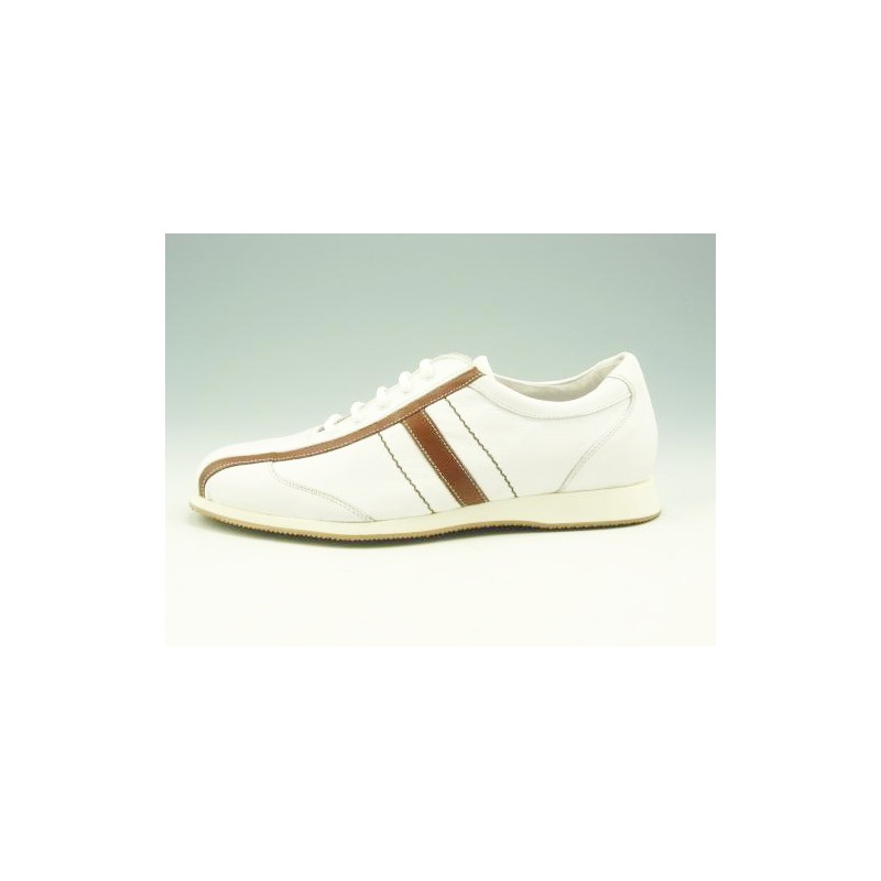 Men's laced sports shoe in white and light brown leather  - Available sizes:  36