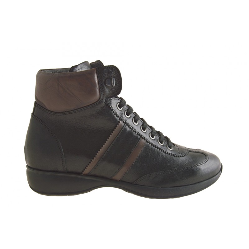 Men's ankle boot with laces in black and brown leather - Available sizes:  37, 38