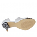 Zapato abierto para mujer en piel blanca y gamuza estampada óptical tacon 9 - Tallas disponibles:  42