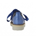 Geschlossener Damenschuh mit Schnürsenkeln und Reißverschluss aus metallischem denimblauem Leder und Lackleder Keilabsatz 3 - Verfügbare Größen:  32
