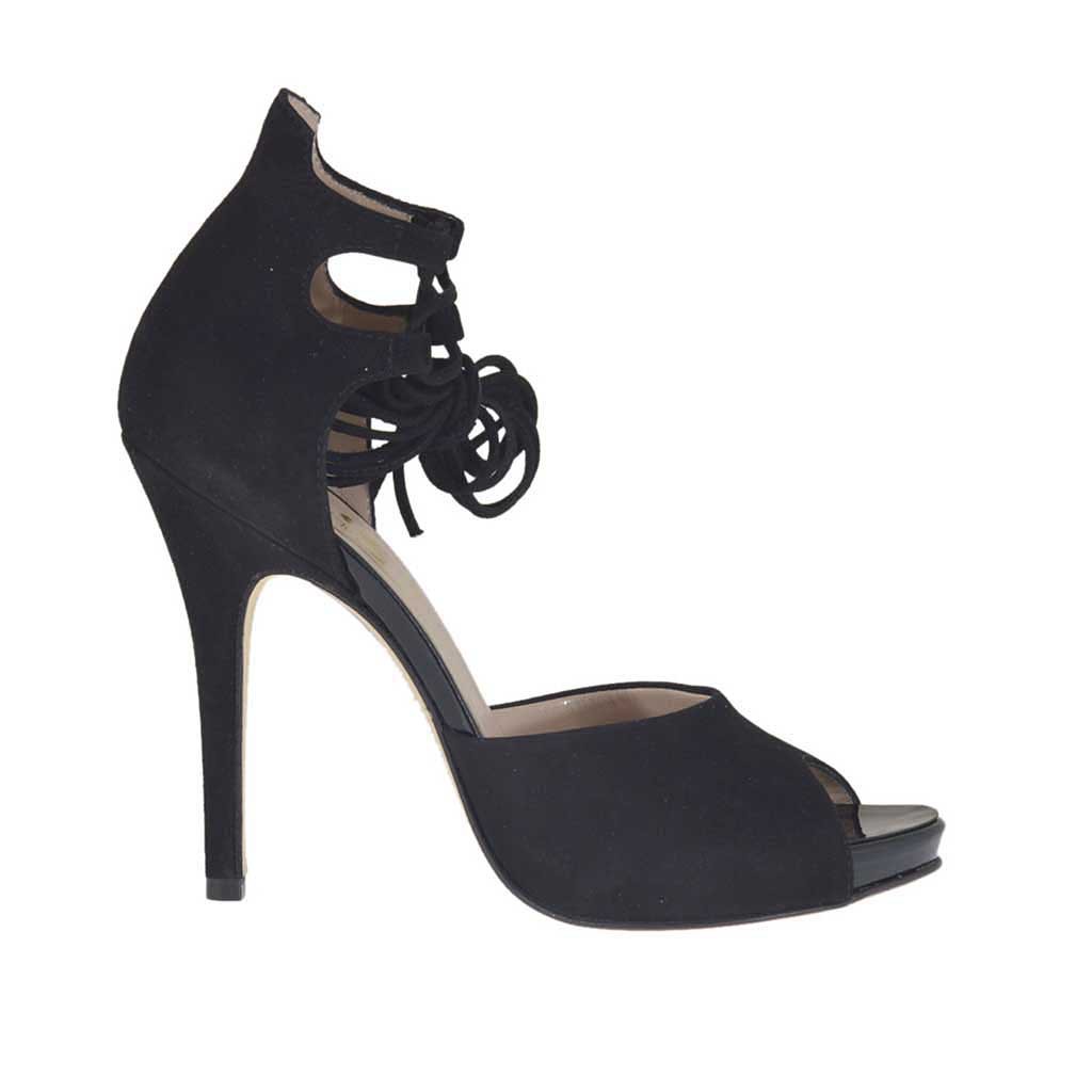 talon noir ouvert