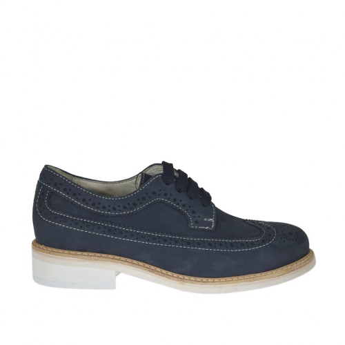 Scarpa casual stringata da uomo modello derby con lavorazione brogue in nabuk blu - Misure disponibili: 37, 38, 47