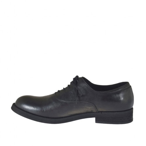 Men's laced Oxford shoe in black leather