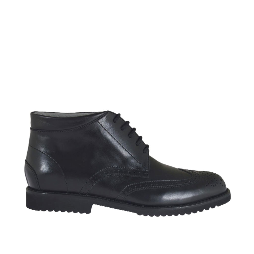 Men's ankle-high laced shoe in black leather