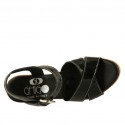Sandale pour femmes en cuir verni noir avec courroie, plateforme et talon compensé 9 - Pointures disponibles:  42