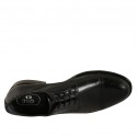 Zapato derby para hombre con cordones y puntera floral en piel de color negro - Tallas disponibles:  38