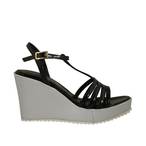 black t strap sandal heel