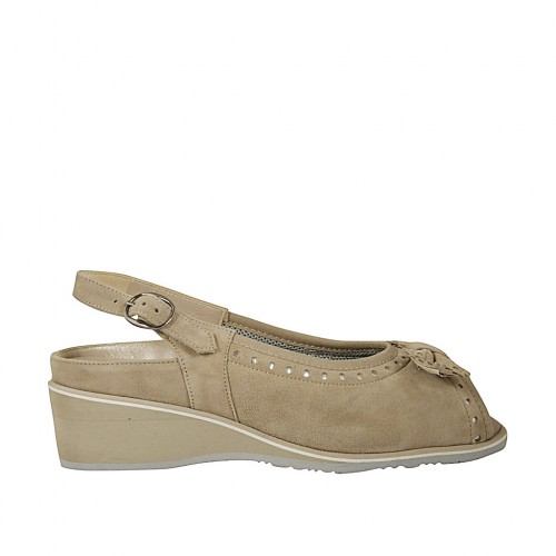 Sandalo da donna con fiocco e plantare estraibile in camoscio beige zeppa 4 - Misure disponibili: 33, 34, 42, 43, 44