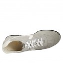 Zapato deportivo para hombre con cordones en gamuza y gamuza perforada gris y piel blanca - Tallas disponibles:  46