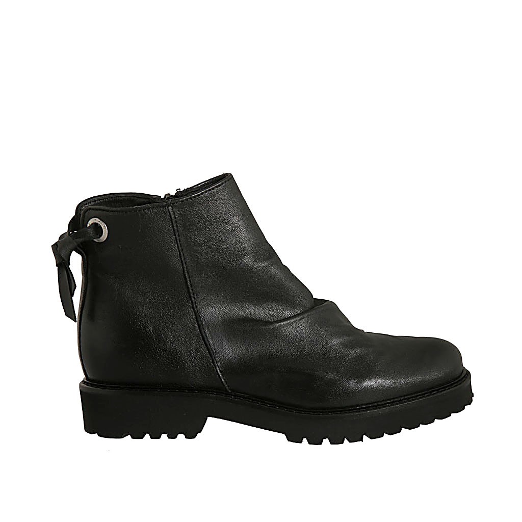 Botines con cordon posterior y cremallera para mujer en piel negra tacon 3