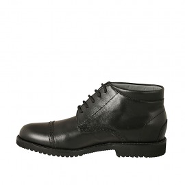 Men's sportive laced ankle shoe with captoe in black leather - Available sizes:  46 2
