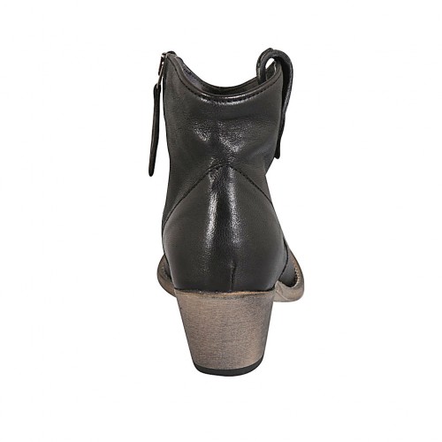 Stivaletto texano da donna con cerniera e punta ricamata in pelle nera tacco  5