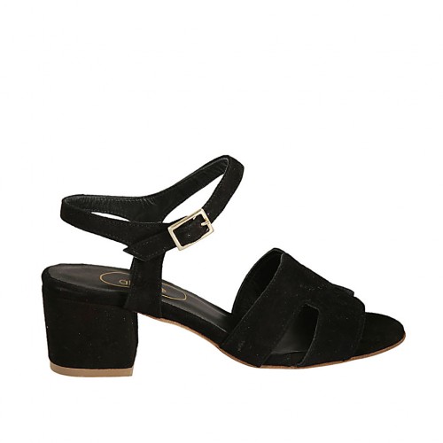 Sandalo da donna in camoscio di colore nero con cinturino tacco 5