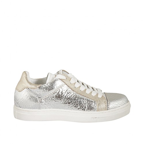 Zapato para mujer con cordones y plantilla extraible en piel laminada  plateada y imprimida platino cuña 2