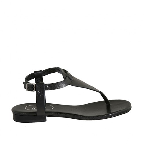 black thong sandal