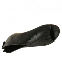 Zapato abierto para mujer en piel perforada negra con cremallera tacon 1 - Tallas disponibles:  33